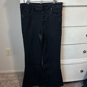 American Eagle Festival Flare Black Jeans